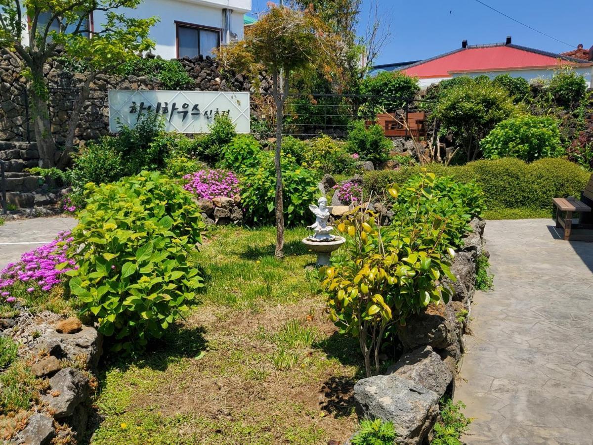 Hanihaus Sinchon-Ri Čedžu Exteriér fotografie