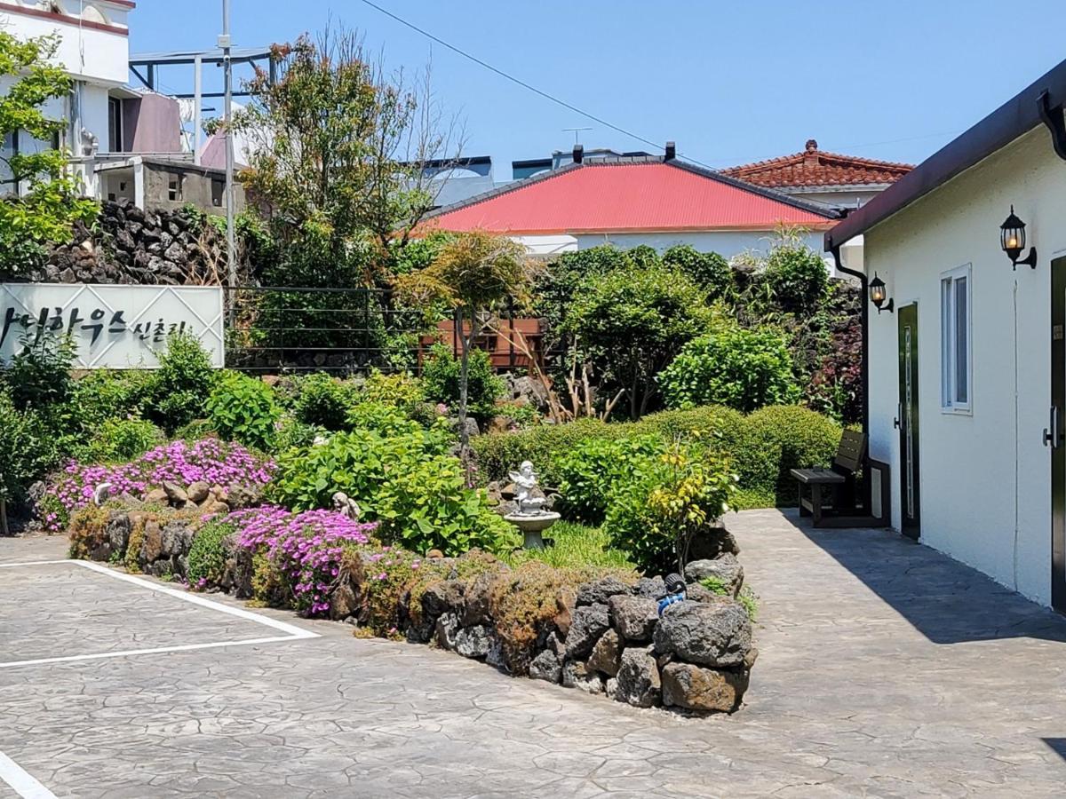 Hanihaus Sinchon-Ri Čedžu Exteriér fotografie